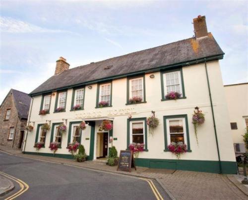 The George Hotel Wetherspoon Brecon Luaran gambar